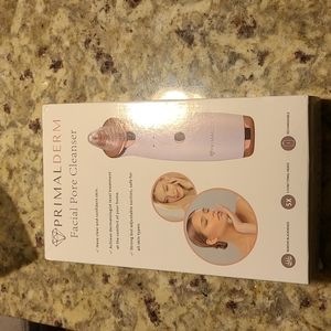 Facial pore cleanser open box never used